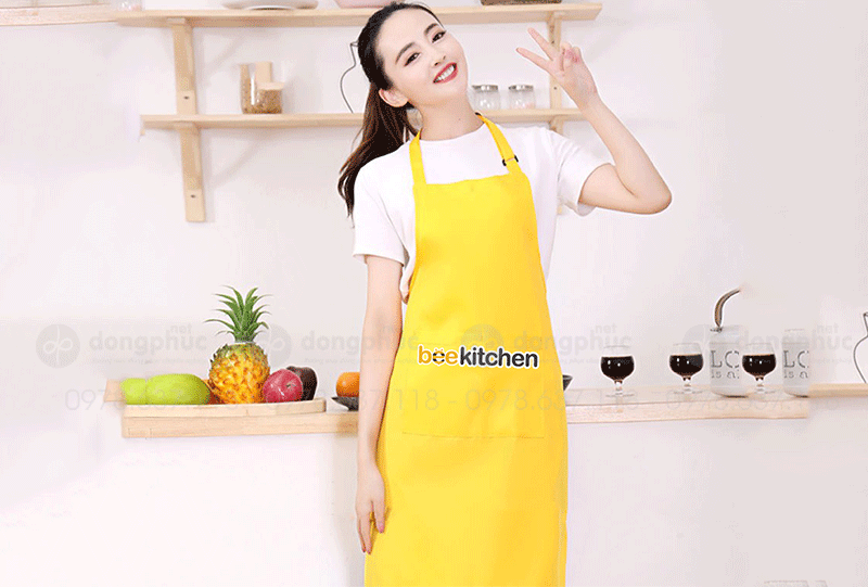 May và in tạp dề BeeKitchen