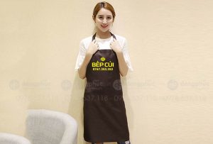 May và in tạp dề Quán Bếp Củi