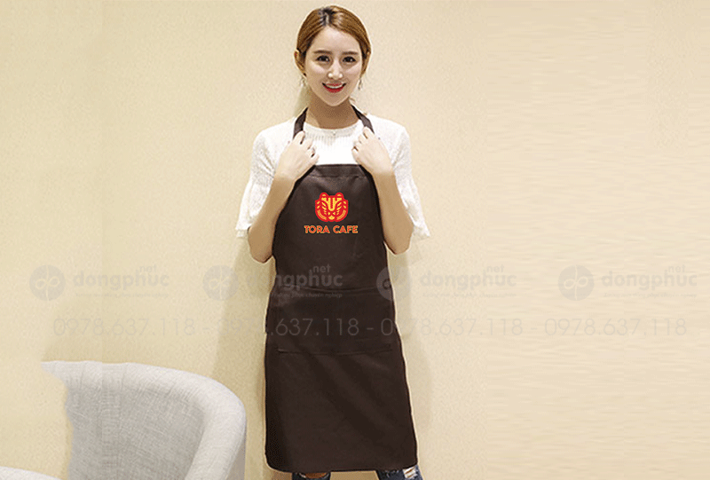 May và in tạp dề Quán Tora Cafe