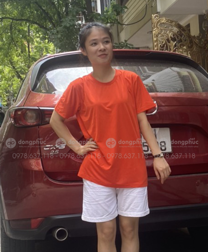 Áo thun cam form rộng