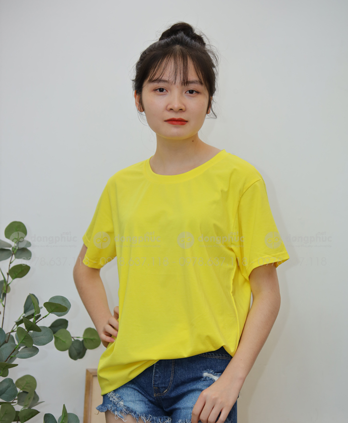 Áo thun vàng form rộng