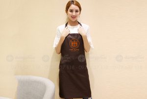 May và in tạp dề Quán Thô Cafe