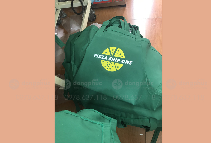May và in tạp dề Quán Pizza Ship One
