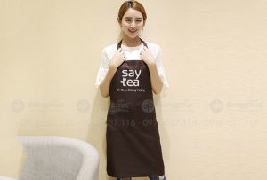 May và in tạp dề màu nâu Quán Say Tea