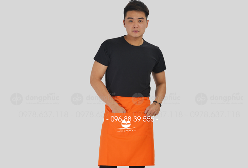 May và in tạp dề dáng ngắn màu cam Quán Mama & Papa Tai