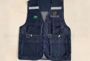 May và in áo gile màu xanh đen Công ty Choi's Art