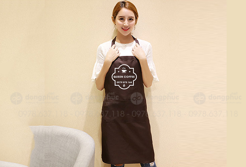May và in tạp dề Quán Queen Coffee
