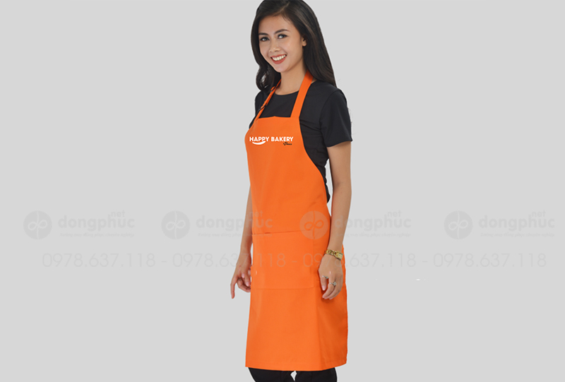 May và in tạp dề Tiệm Happy Bakery