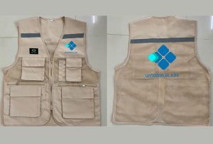 May và in áo gile đồng phục màu be Window Glass