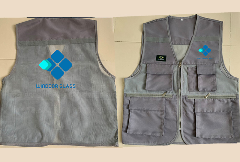 May và in áo gile đồng phục màu xám Window Glass