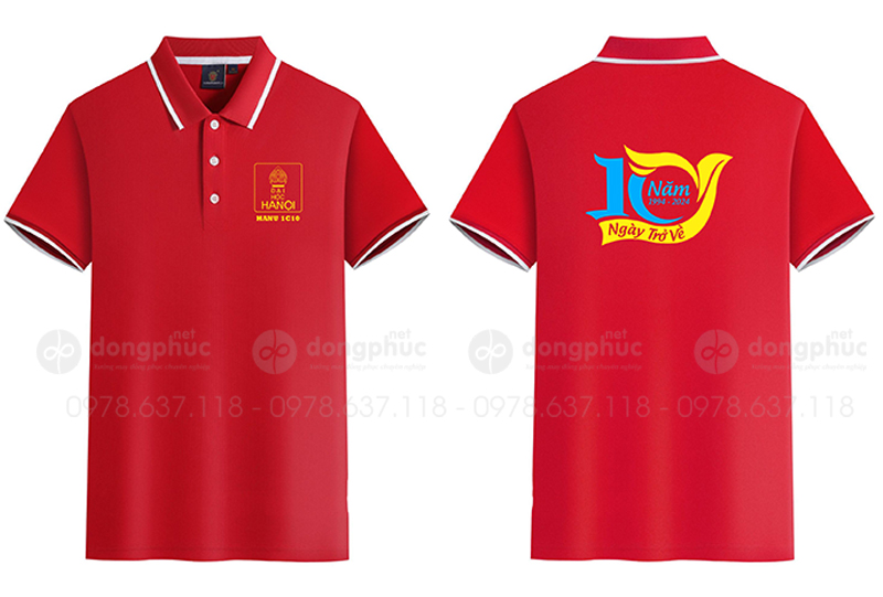 May và in áo màu đỏ Lớp Hanu 1C10 Đại học Hà Nội - 10 năm Ngày trở về