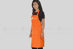 May và in tạp dề đồng phục màu cam Fabbi
