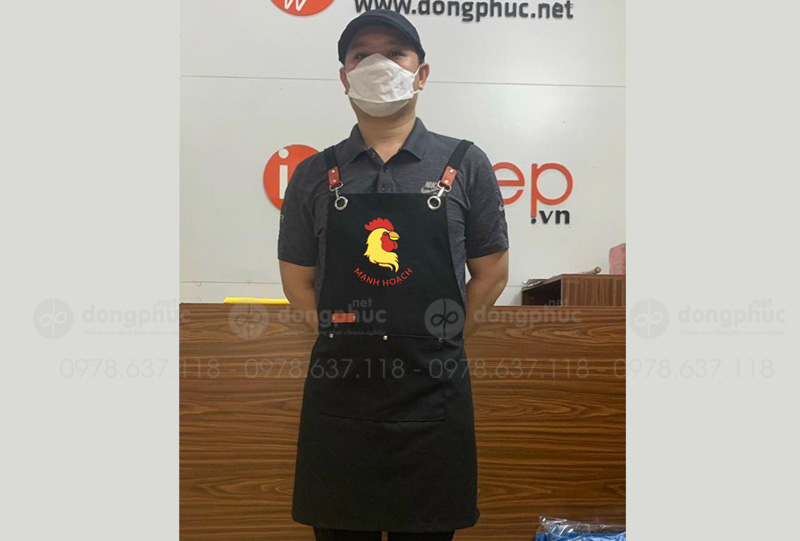 May và in tạp dề Quán Gà Mạnh Hoạch