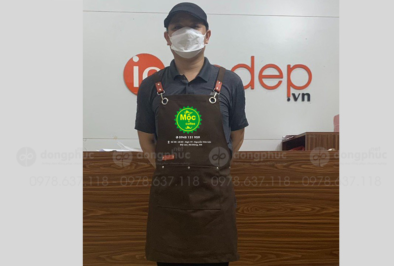 May và in tạp dề Quán Mộc Coffee