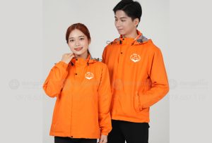 May và in áo gió đồng phục Gia đình 1983 Hà Nội vui vẻ