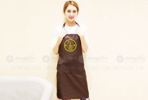 May và in tạp dề Quán Coffee Aroma